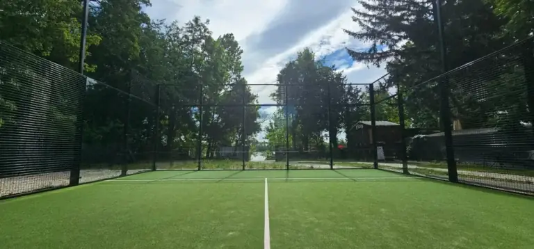 Padelpálya és klubterület takarítás a Padel Garden klubban